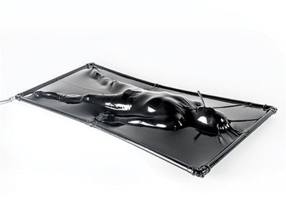 Mister B Vac Rack – Vakuumbett für extreme Latex-Erfahrungen
